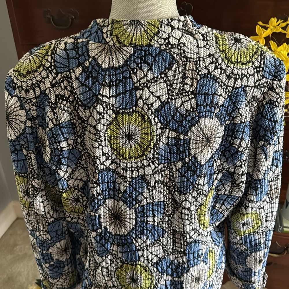 Gump's Geometric Floral Patterned Button-Up Jacket Size Large - Picture 8 of 13